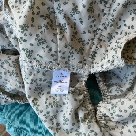 Better Be Cream Floral Blouse - Picture 6 of 6